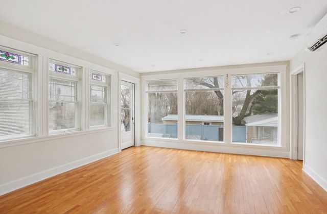 156 Lowell, Lexington, MA 02420