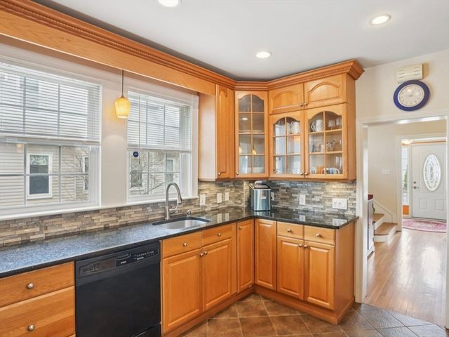 156 Lowell, Lexington, MA 02420