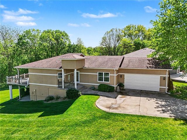 813 NE Sonora Valley Circle, Blue Springs, MO 64014