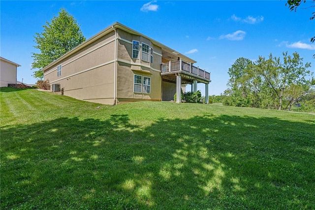 813 NE Sonora Valley Circle, Blue Springs, MO 64014