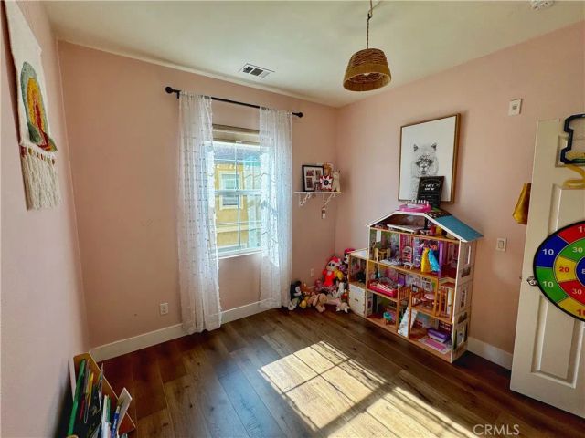 10522 Poinsettia Ln, Santa Fe Springs, CA 90670