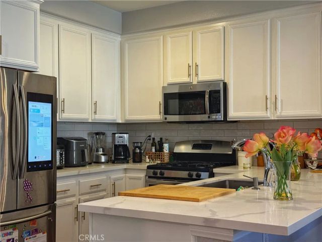 10522 Poinsettia Ln, Santa Fe Springs, CA 90670