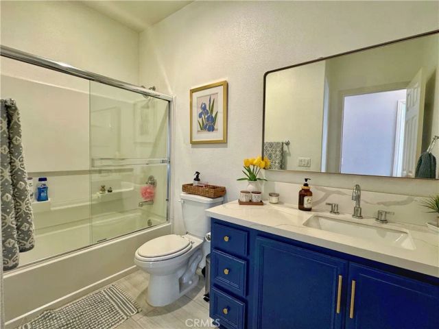 10522 Poinsettia Ln, Santa Fe Springs, CA 90670