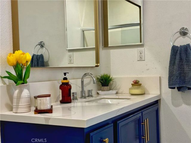 10522 Poinsettia Ln, Santa Fe Springs, CA 90670