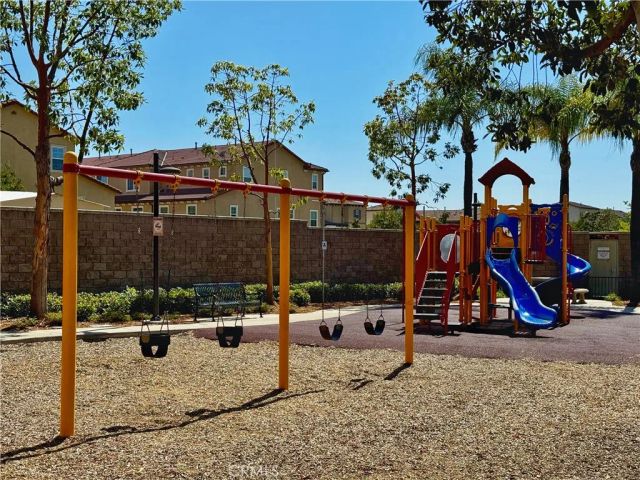 10522 Poinsettia Ln, Santa Fe Springs, CA 90670