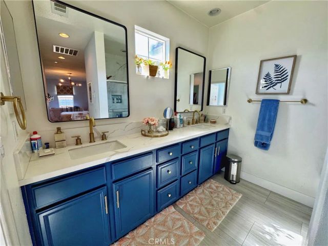 10522 Poinsettia Ln, Santa Fe Springs, CA 90670
