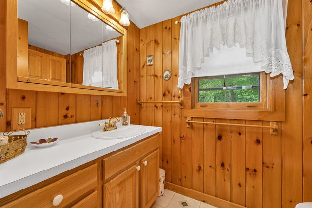 60 Snell Road, Meredith, NH 03253