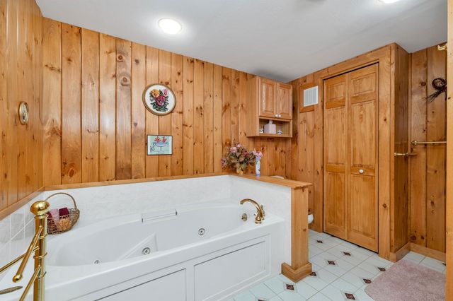 60 Snell Road, Meredith, NH 03253