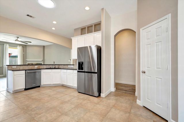 2291 Catalonia Cove, League City, TX 77573
