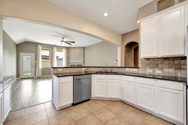 2291 Catalonia Cove, League City, TX 77573