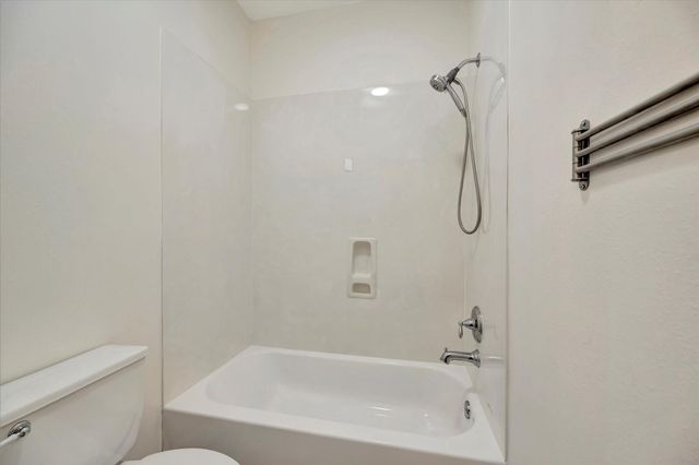 2291 Catalonia Cove, League City, TX 77573
