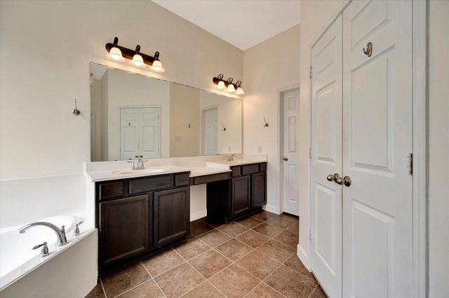 2291 Catalonia Cove, League City, TX 77573