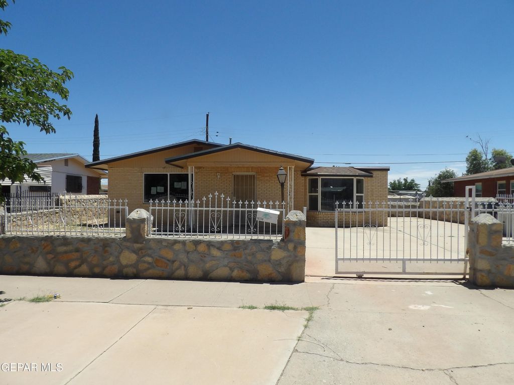 10336 ALCAN Street, El Paso, TX 79924
