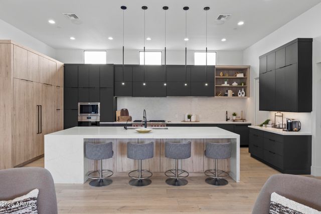 8520 E CACTUS WREN Road, Scottsdale, AZ 85250