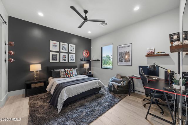 8520 E CACTUS WREN Road, Scottsdale, AZ 85250