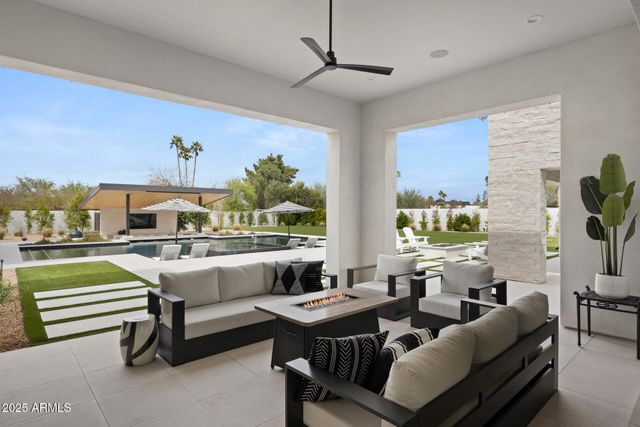 8520 E CACTUS WREN Road, Scottsdale, AZ 85250