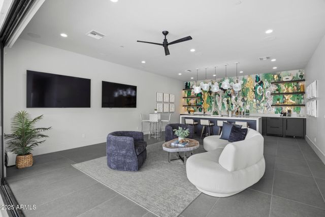 8520 E CACTUS WREN Road, Scottsdale, AZ 85250