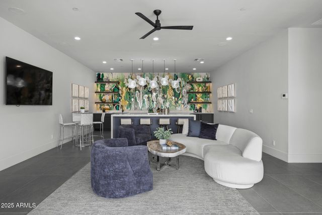 8520 E CACTUS WREN Road, Scottsdale, AZ 85250