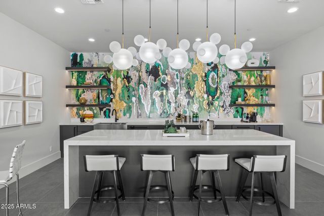 8520 E CACTUS WREN Road, Scottsdale, AZ 85250