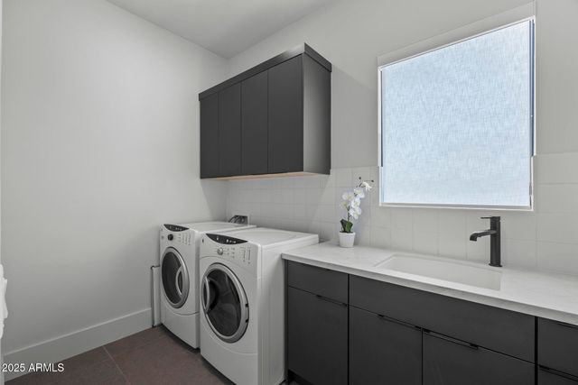 8520 E CACTUS WREN Road, Scottsdale, AZ 85250