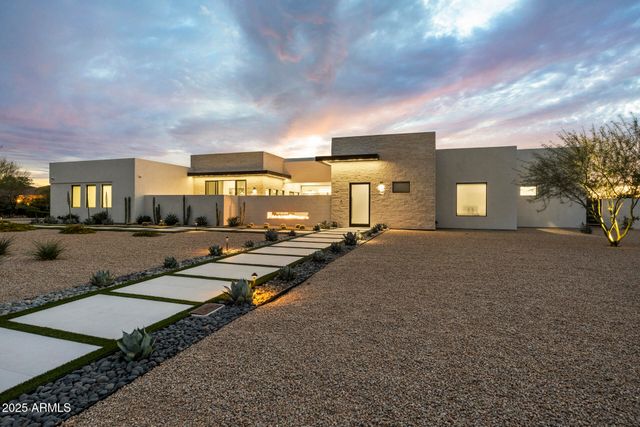 8520 E CACTUS WREN Road, Scottsdale, AZ 85250