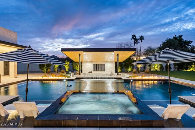 8520 E CACTUS WREN Road, Scottsdale, AZ 85250