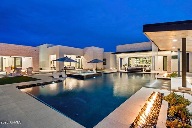 8520 E CACTUS WREN Road, Scottsdale, AZ 85250