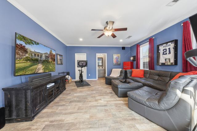 4927 W Hanover Avenue, Dallas, TX 75209