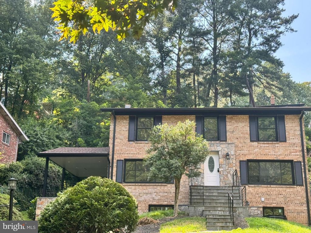 4248 BLAGDEN AVE NW, Washington, DC 20011