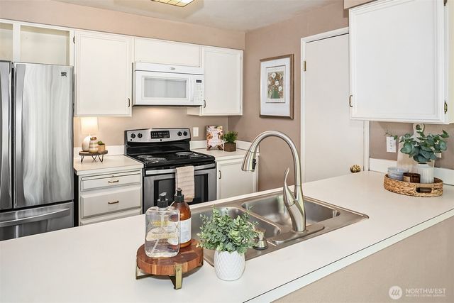 14602 SE 165th Place, Renton, WA 98058