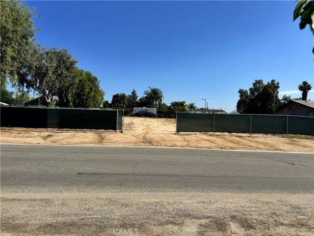 21668 Nance, Perris, CA 92570
