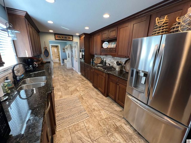 84 Knox Drive, Gilbertsville, KY 42044