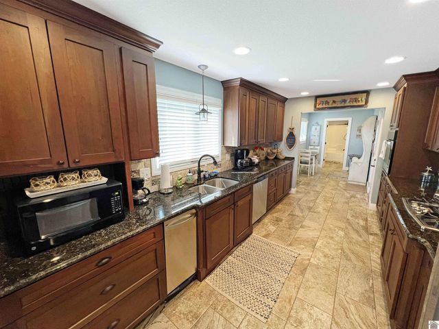 84 Knox Drive, Gilbertsville, KY 42044