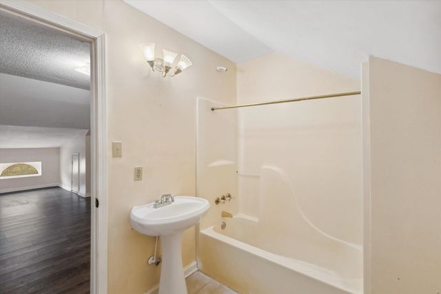 8457 KERRVILLE-ROSEMARK RD, Millington, TN 38053