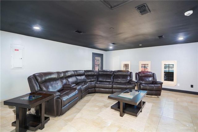 207 Dove Street, San Juan, TX 78589