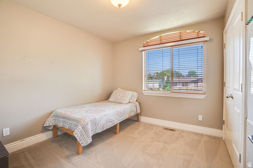 Image 18 of property listing at 3035 S BIG HOLLOW RD, Heber City, UT 84032