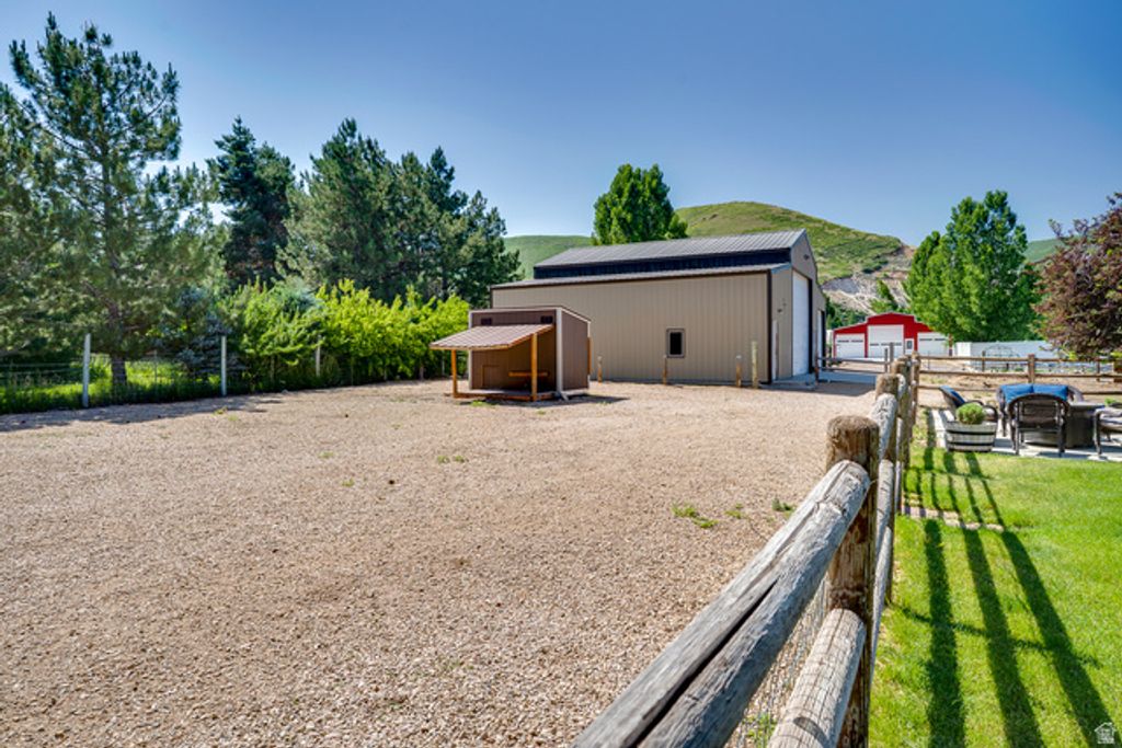 Image 59 of property listing at 3035 S BIG HOLLOW RD, Heber City, UT 84032