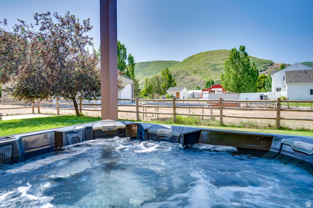 Image 61 of property listing at 3035 S BIG HOLLOW RD, Heber City, UT 84032