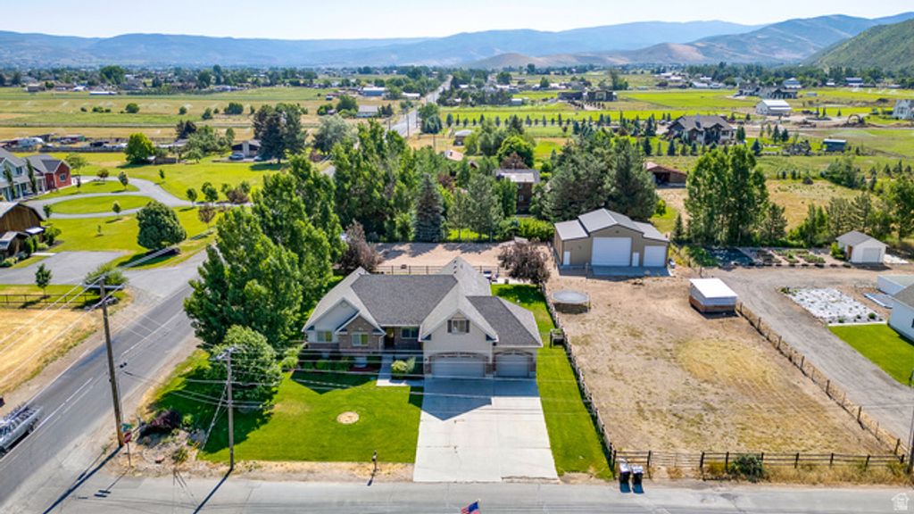 Image 65 of property listing at 3035 S BIG HOLLOW RD, Heber City, UT 84032