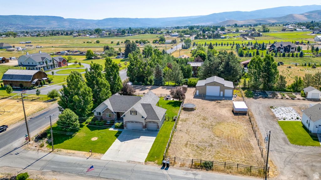 Image 66 of property listing at 3035 S BIG HOLLOW RD, Heber City, UT 84032