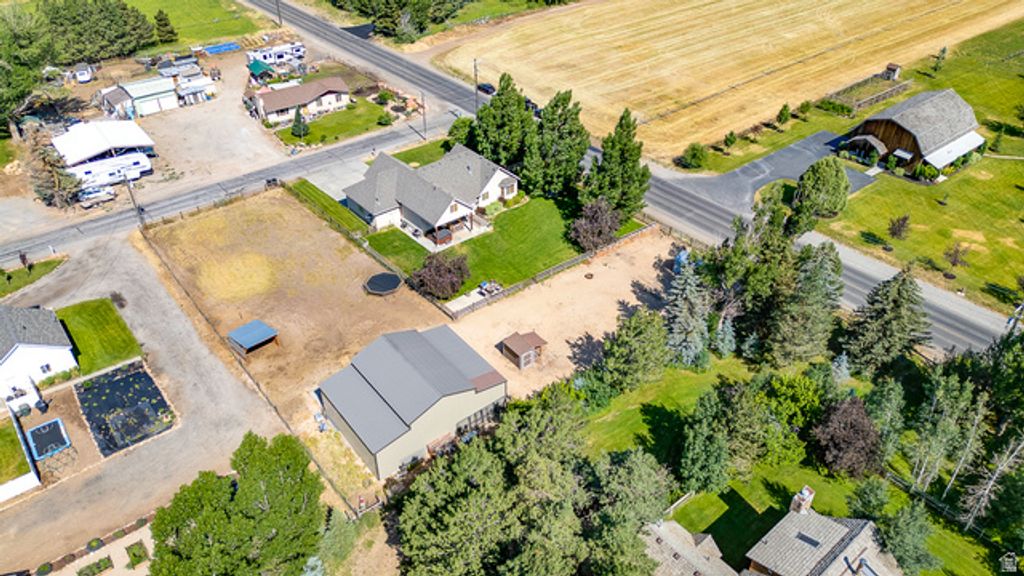 Image 71 of property listing at 3035 S BIG HOLLOW RD, Heber City, UT 84032
