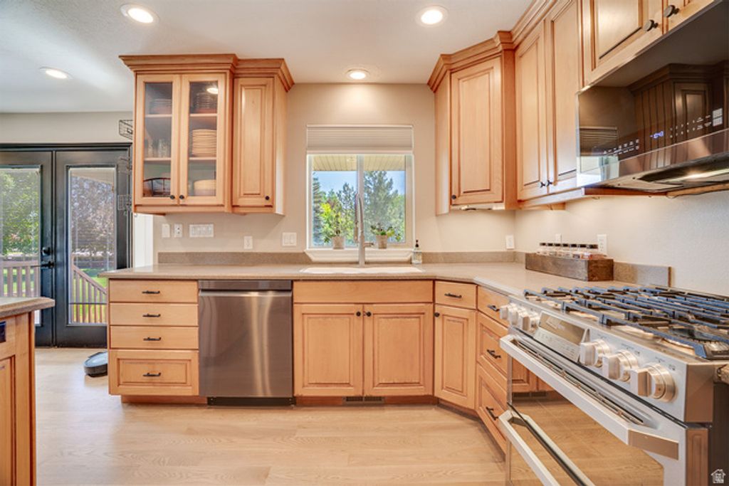 Image 10 of property listing at 3035 S BIG HOLLOW RD, Heber City, UT 84032