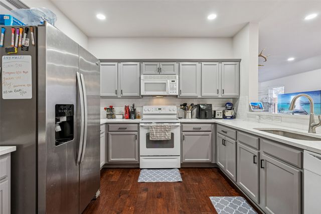 8901 Sierra Trail, Cross Roads, TX 76227