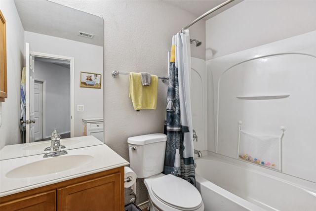 8901 Sierra Trail, Cross Roads, TX 76227