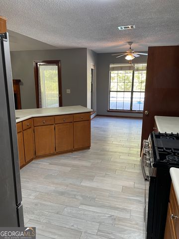 211 N Woodvalley Drive, Kingsland, GA 31548