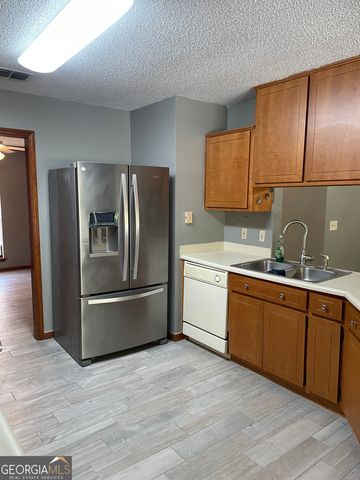 211 N Woodvalley Drive, Kingsland, GA 31548