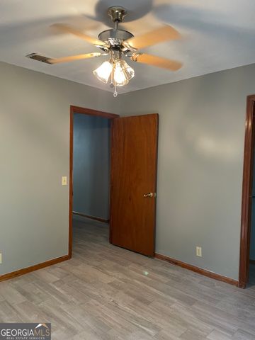 211 N Woodvalley Drive, Kingsland, GA 31548