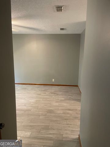 211 N Woodvalley Drive, Kingsland, GA 31548