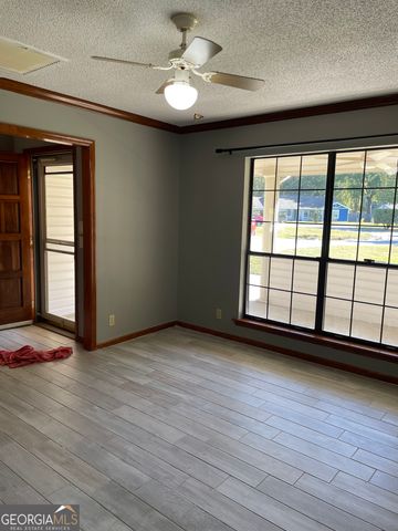 211 N Woodvalley Drive, Kingsland, GA 31548