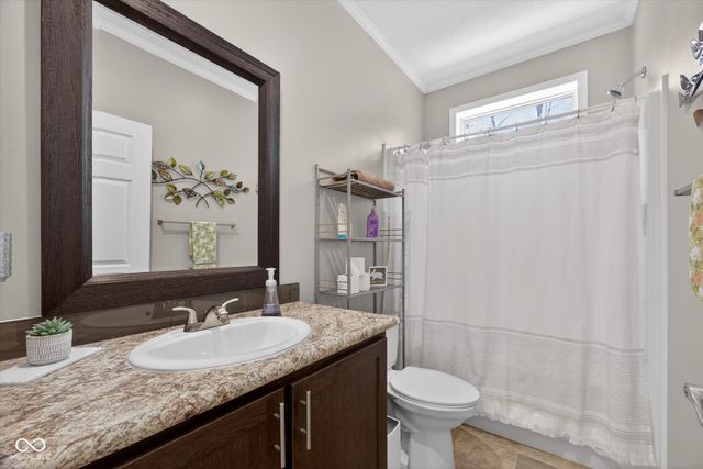 9451 S Chapel Hill Road, Heltonville, IN 47436